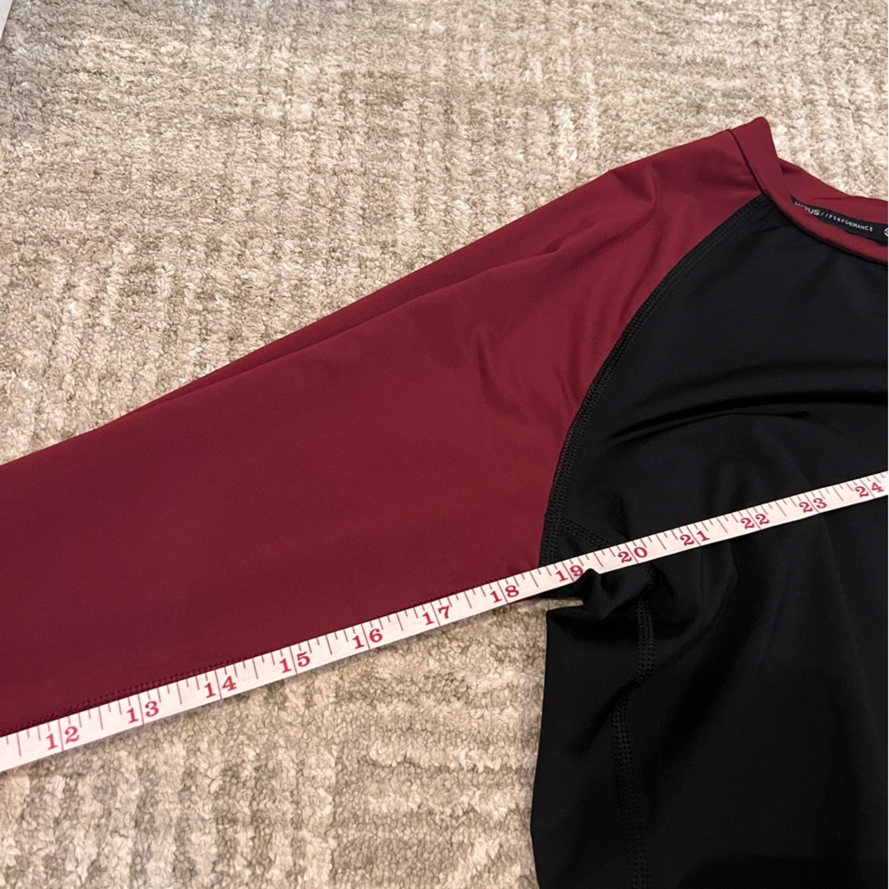Virus Rash-guard women’s cropped surfing beach top - Picture 5 of 7